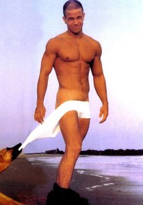 mark-wahlberg-underwear-photos-05