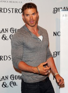 kellan-lutz-abbot-main15
