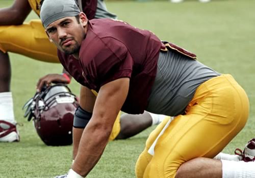 eric-decker-knees